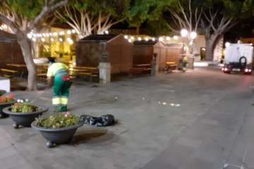  Limpieza retira decenas de toneladas de residuos de la Noche de San Juan en Telde/TA.